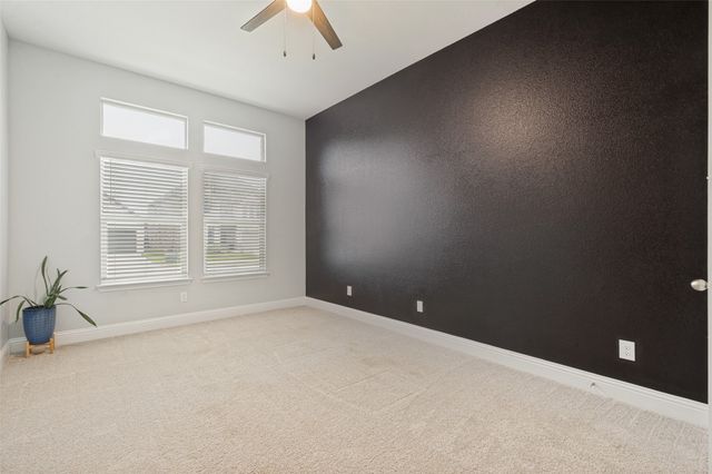 230 Clairmont Drive, Ponder, TX 76259