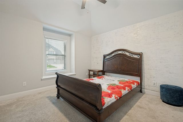 230 Clairmont Drive, Ponder, TX 76259