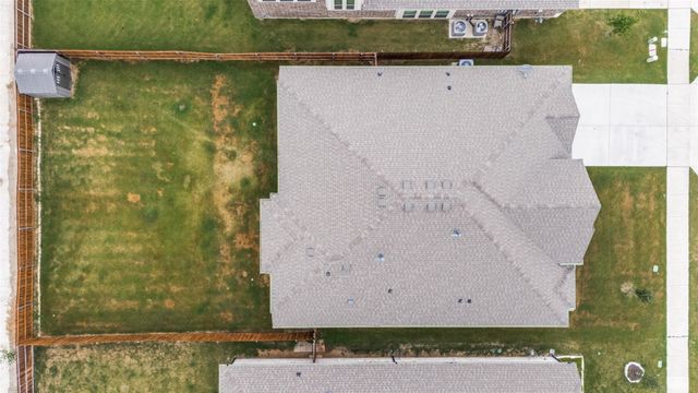 230 Clairmont Drive, Ponder, TX 76259