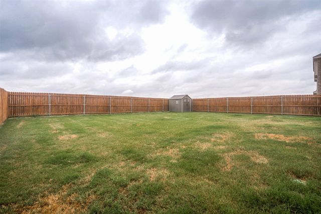 230 Clairmont Drive, Ponder, TX 76259