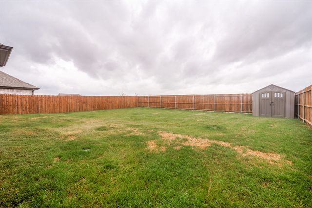 230 Clairmont Drive, Ponder, TX 76259