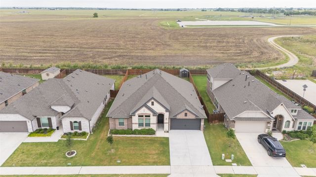 230 Clairmont Drive, Ponder, TX 76259