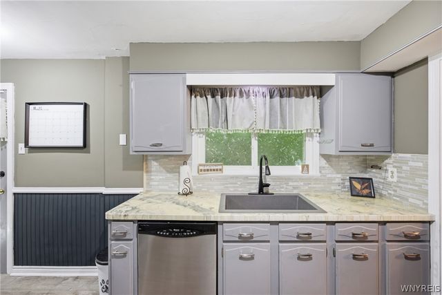 2965 Cleveland Avenue, Niagara Falls, NY 14305