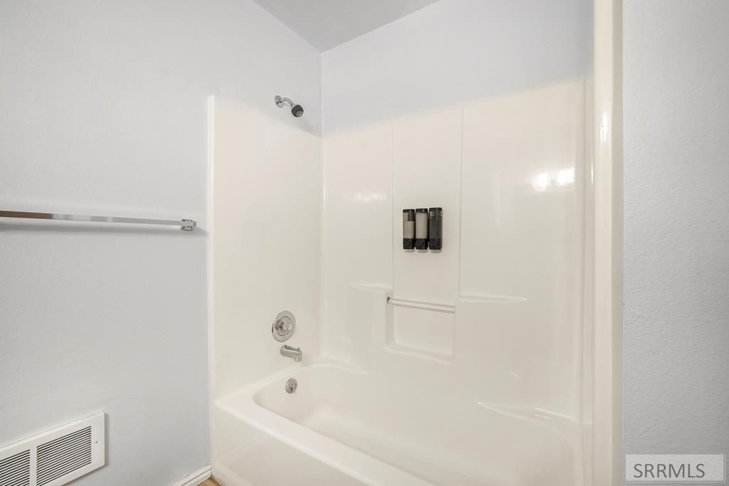 Image 25 of property listing at 1970 Peggys Lane, Idaho Falls, ID 83402