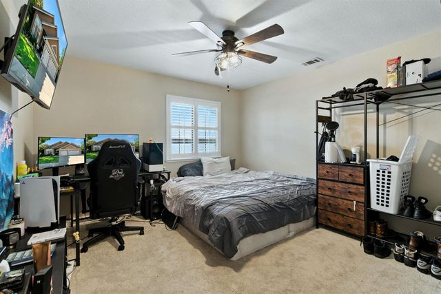 1786 Brookside Dr, Manteca, CA 95336