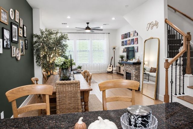 2904 Chenevert Street J, Houston, TX 77004