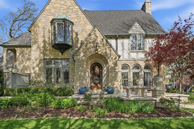 4604 Murray AVENUE, Whitefish Bay, WI 53211