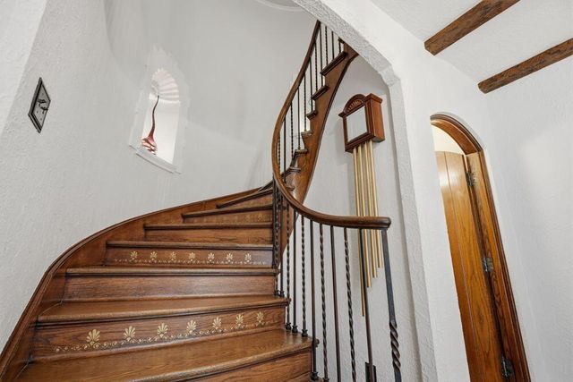 4604 Murray AVENUE, Whitefish Bay, WI 53211