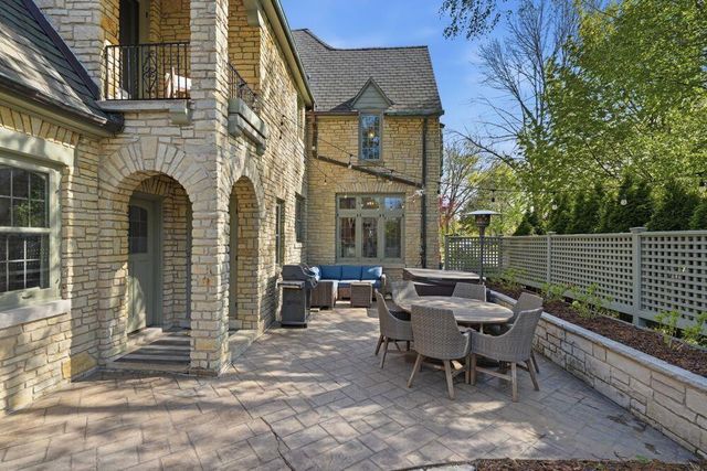 4604 Murray AVENUE, Whitefish Bay, WI 53211