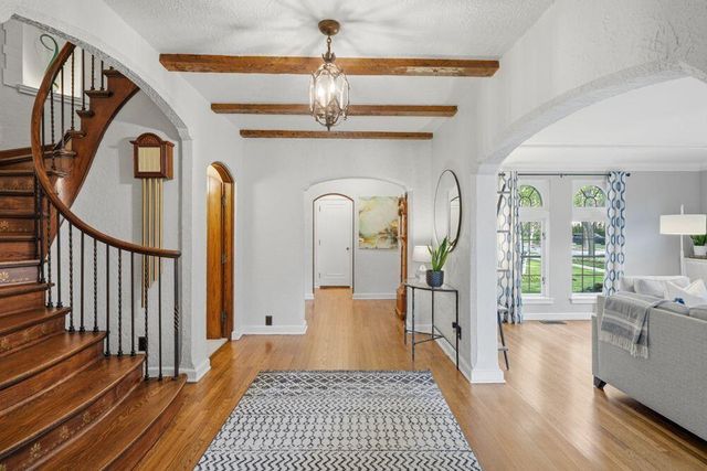 4604 Murray AVENUE, Whitefish Bay, WI 53211