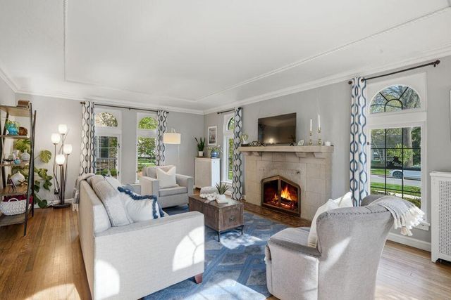 4604 Murray AVENUE, Whitefish Bay, WI 53211