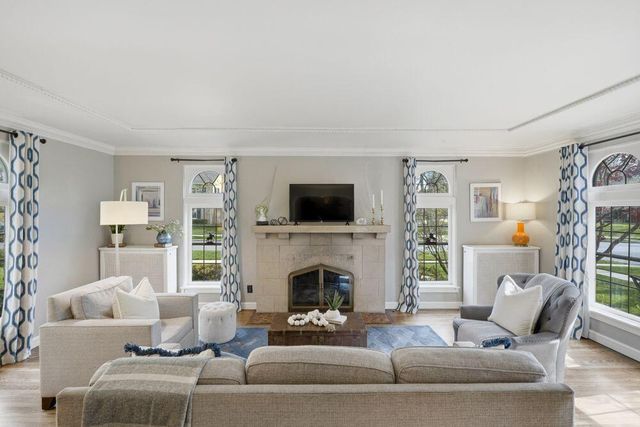 4604 Murray AVENUE, Whitefish Bay, WI 53211