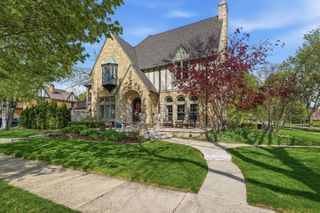 4604 Murray AVENUE, Whitefish Bay, WI 53211