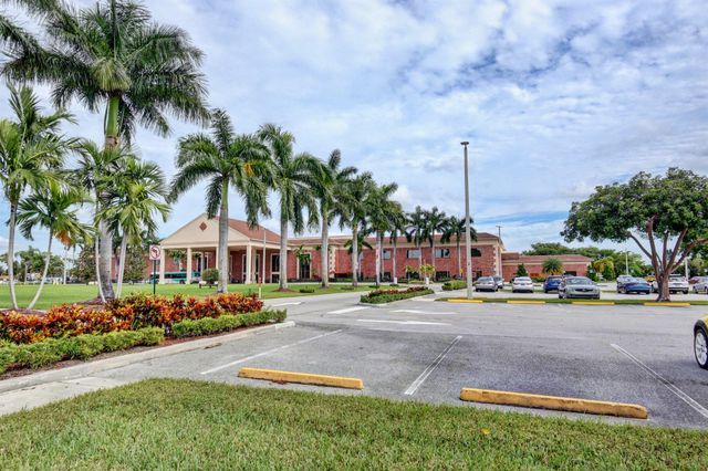 281 Dorset G, Boca Raton, FL 33434