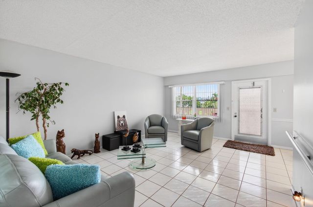 281 Dorset G, Boca Raton, FL 33434