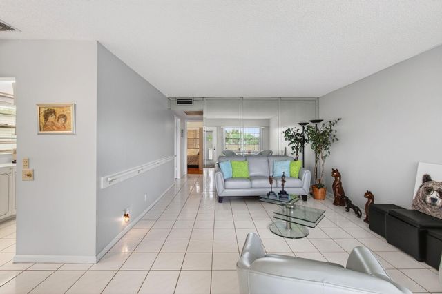 281 Dorset G, Boca Raton, FL 33434