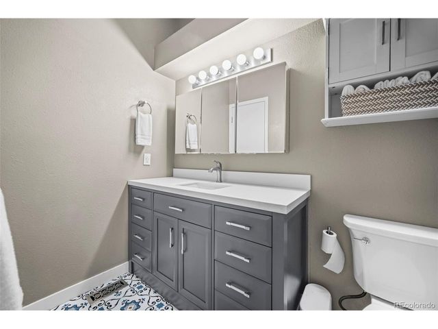 1931 Newland Ct, Lakewood, CO 80214