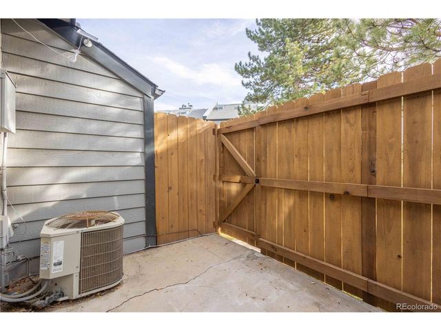 1931 Newland Ct, Lakewood, CO 80214