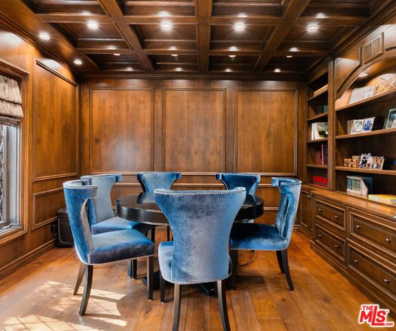 13037 San Vicente Boulevard, Los Angeles, CA 90049