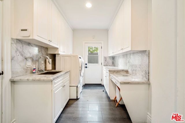 13037 San Vicente Boulevard, Los Angeles, CA 90049