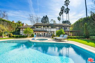 13037 San Vicente Boulevard, Los Angeles, CA 90049