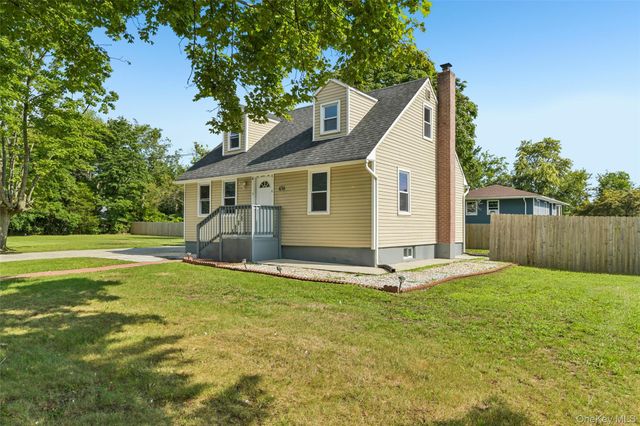416 Arizona Avenue, Bay Shore, NY 11706