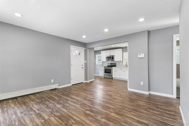 416 Arizona Avenue, Bay Shore, NY 11706