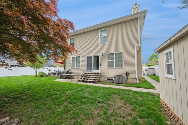 30 Baltimore Avenue, Massapequa, NY 11758