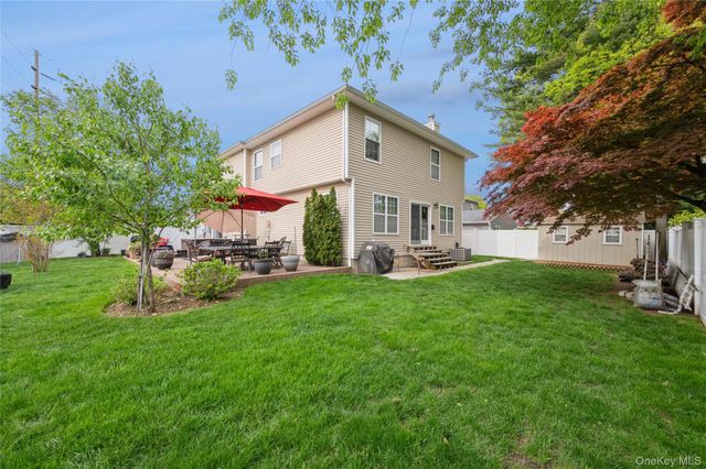 30 Baltimore Avenue, Massapequa, NY 11758