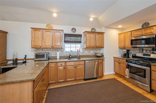 30 Baltimore Avenue, Massapequa, NY 11758