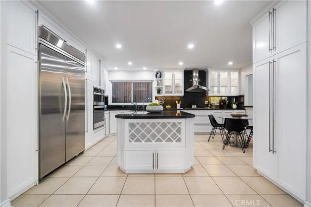 7941 Electra Drive, Hollywood Hills, CA 90046