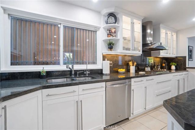 7941 Electra Drive, Hollywood Hills, CA 90046