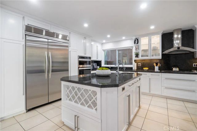 7941 Electra Drive, Hollywood Hills, CA 90046