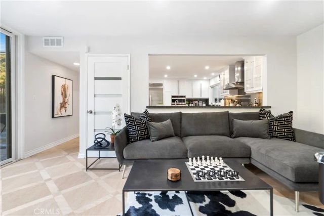 7941 Electra Drive, Hollywood Hills, CA 90046