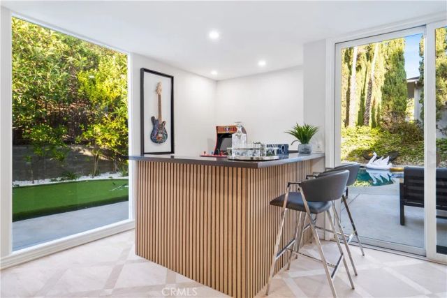 7941 Electra Drive, Hollywood Hills, CA 90046