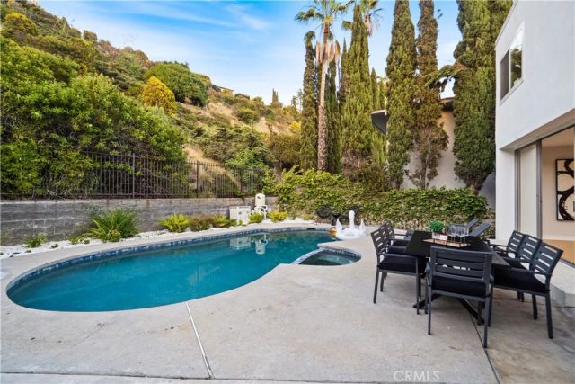 7941 Electra Drive, Hollywood Hills, CA 90046