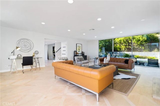 7941 Electra Drive, Hollywood Hills, CA 90046