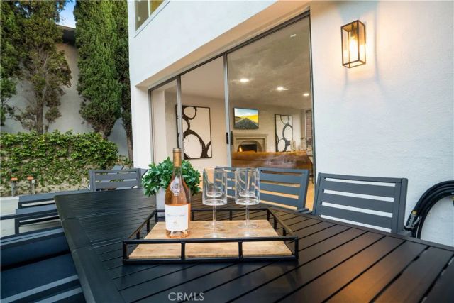 7941 Electra Drive, Hollywood Hills, CA 90046