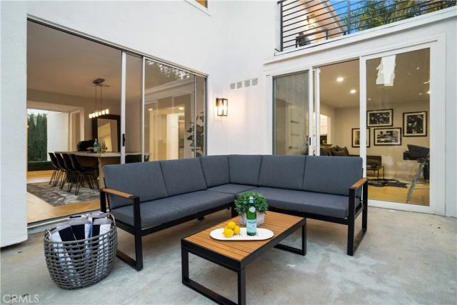 7941 Electra Drive, Hollywood Hills, CA 90046