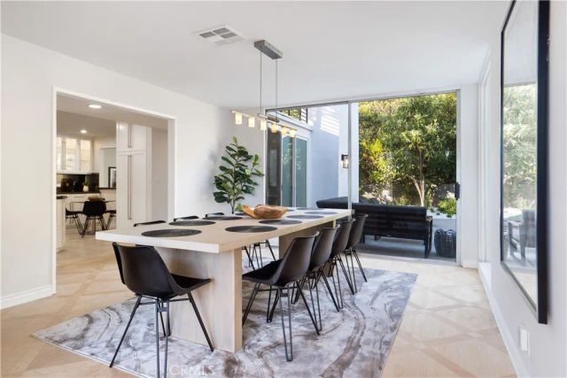 7941 Electra Drive, Hollywood Hills, CA 90046