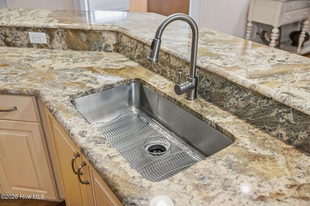 1842 Quail Point SE, Bolivia, NC 28422