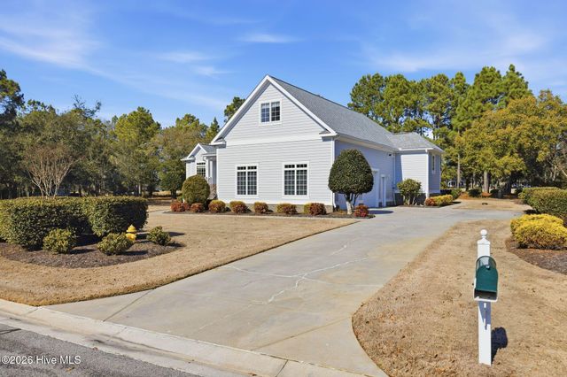 1842 Quail Point SE, Bolivia, NC 28422