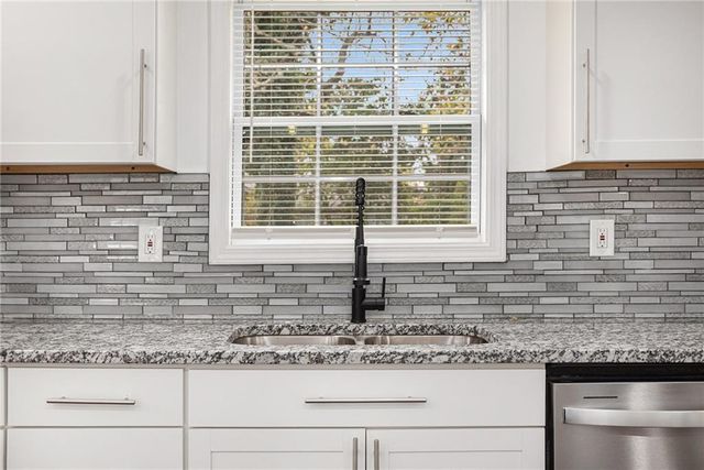 2760 Swansea Court, College Park, GA 30349