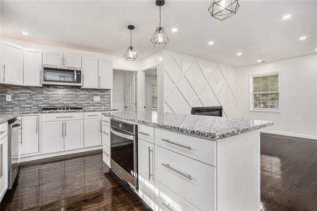 2760 Swansea Court, College Park, GA 30349