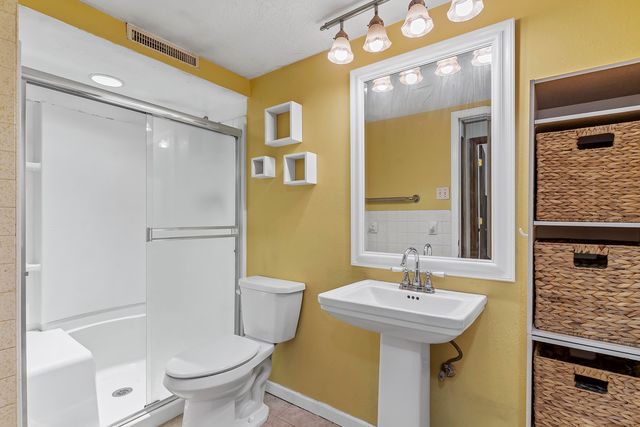 278 Daisy Lane, Lampe, MO 65681