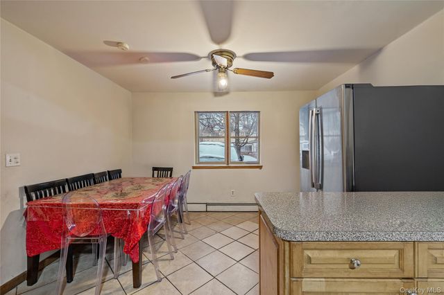 10 Valley Drive, Nanuet, NY 10954