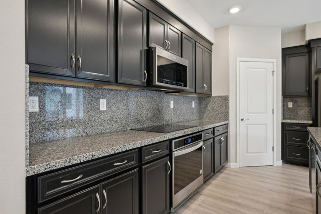 3081 Windwalker Walk, Sacramento, CA 95833