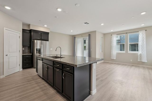 3081 Windwalker Walk, Sacramento, CA 95833