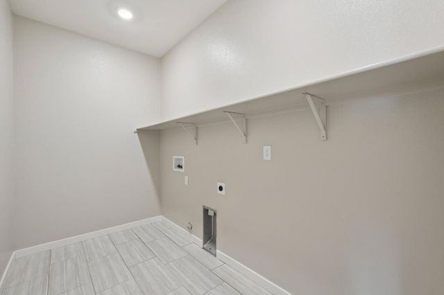 3081 Windwalker Walk, Sacramento, CA 95833