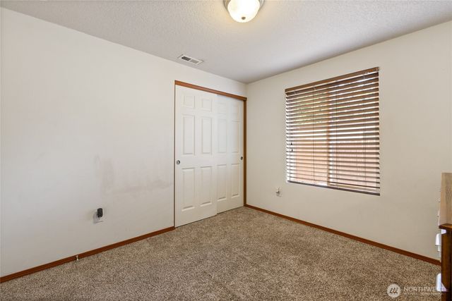 15914 85th Avenue E, Puyallup, WA 98375